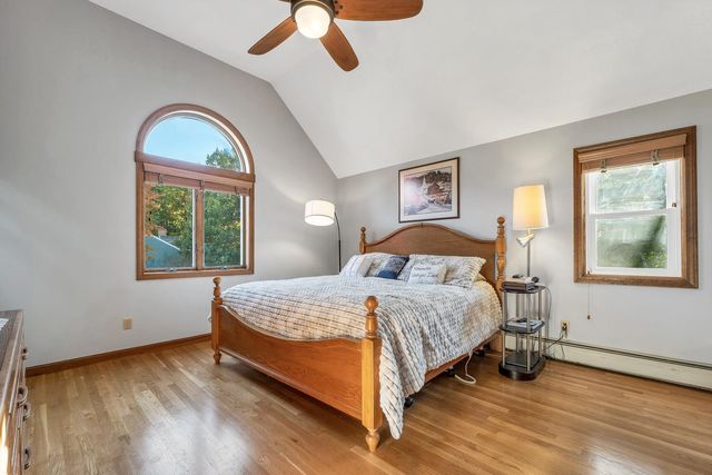 32 Lindsay Road, Hooksett, NH 03106