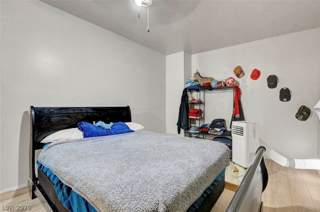 108 Sirnoble Street, Las Vegas, NV 89110