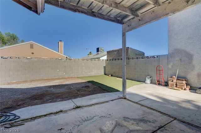 108 Sirnoble Street, Las Vegas, NV 89110