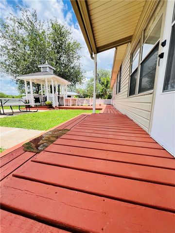 6696 Fm 1833, Robstown, TX 78380