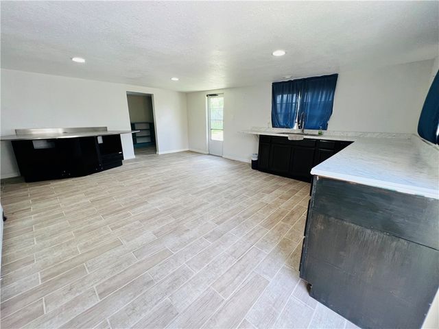 6696 Fm 1833, Robstown, TX 78380