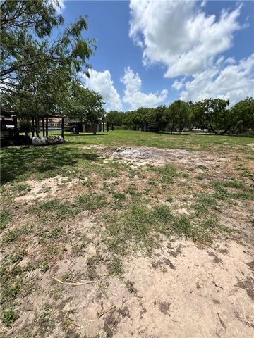 6696 Fm 1833, Robstown, TX 78380