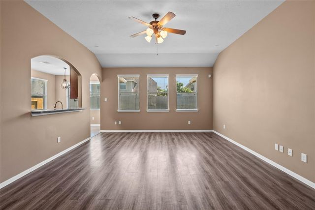 803 Arlington Pointe Drive, League City, TX 77573