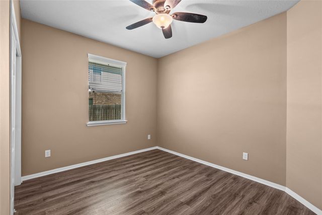 803 Arlington Pointe Drive, League City, TX 77573