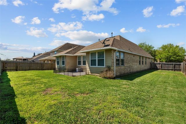 803 Arlington Pointe Drive, League City, TX 77573