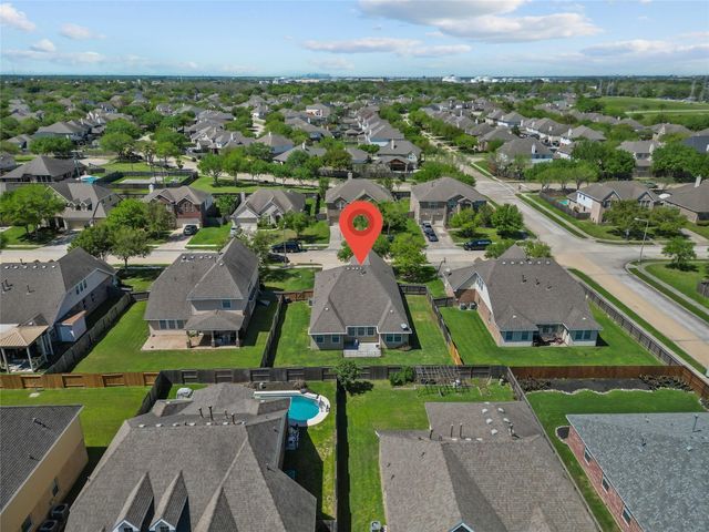 803 Arlington Pointe Drive, League City, TX 77573