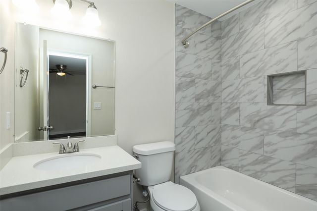 5504 La Branch Street 3, Houston, TX 77004