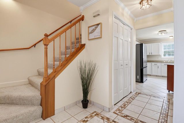 10348 S Robin LANE, Oak Creek, WI 53154