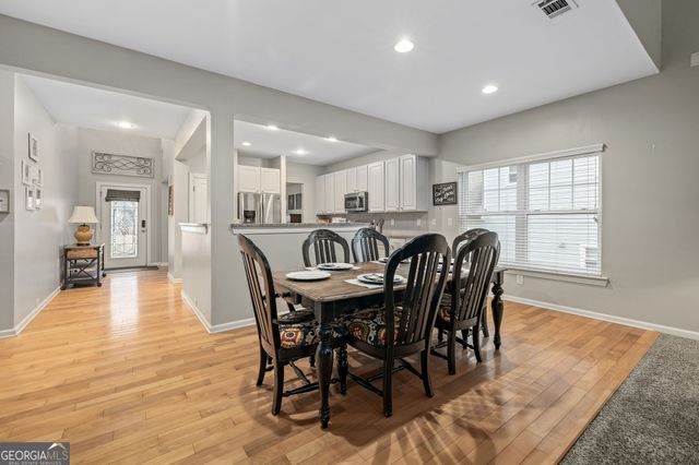 7840 Keepsake Lane, Flowery Branch, GA 30542