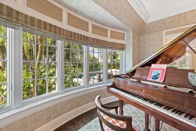 100 SARASOTA ROAD, Belleair, FL 33756