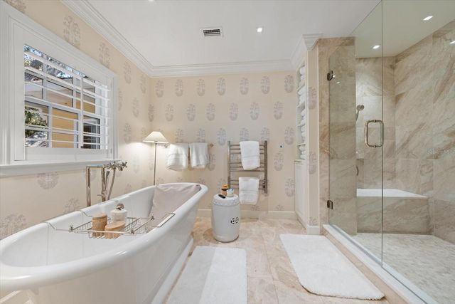 100 SARASOTA ROAD, Belleair, FL 33756