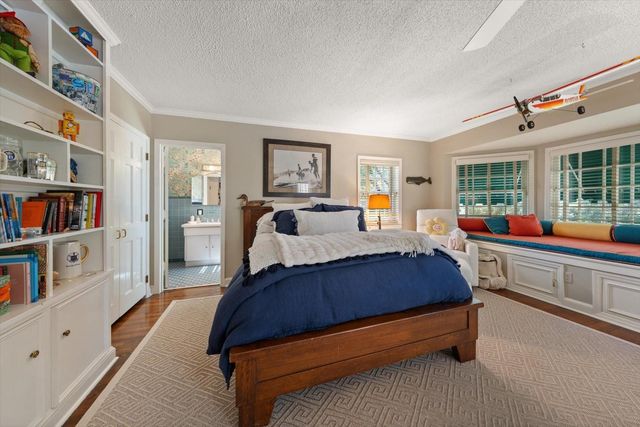 100 SARASOTA ROAD, Belleair, FL 33756