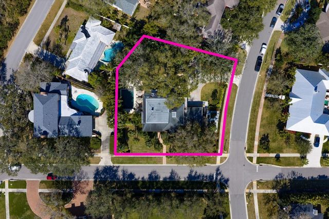 100 SARASOTA ROAD, Belleair, FL 33756