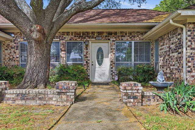 604 S Briarcrest Drive, Richardson, TX 75081