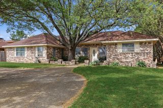604 S Briarcrest Drive, Richardson, TX 75081
