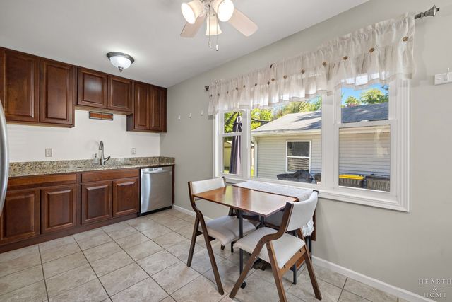 502 E Oak Street, Lake In The Hills, IL 60156