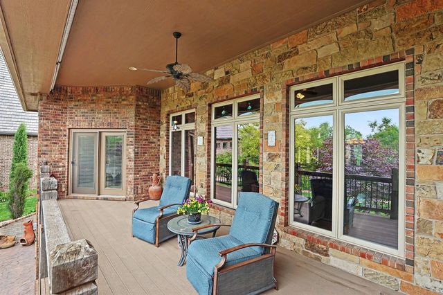 226 E Prairie Point Ct, Andover, KS 67002