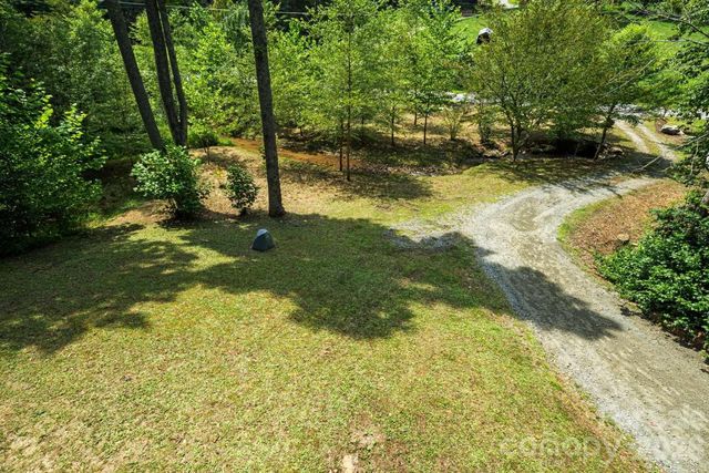 382 Paint Fork Road, Barnardsville, NC 28709