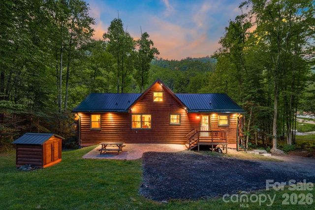 382 Paint Fork Road, Barnardsville, NC 28709