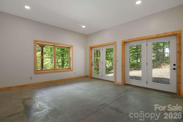 382 Paint Fork Road, Barnardsville, NC 28709