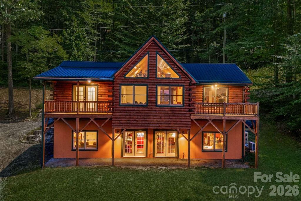 382 Paint Fork Road, Barnardsville, NC 28709