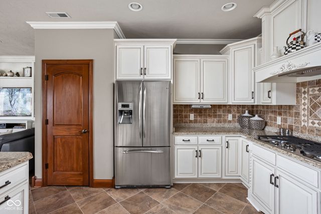 5115 Alyshia Parkway, Bargersville, IN 46106