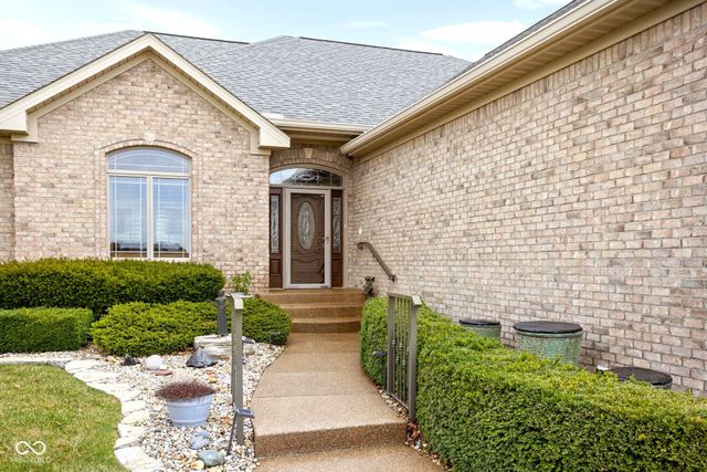 5115 Alyshia Parkway, Bargersville, IN 46106