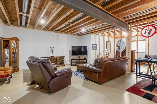 5115 Alyshia Parkway, Bargersville, IN 46106