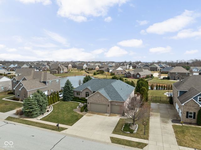 5115 Alyshia Parkway, Bargersville, IN 46106