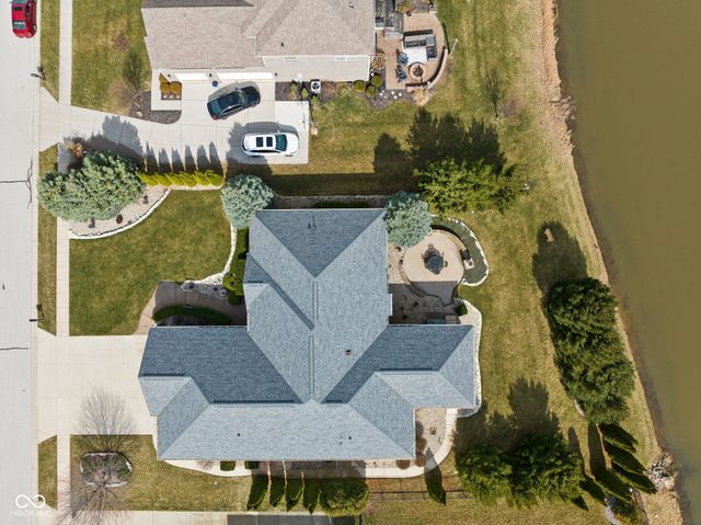 5115 Alyshia Parkway, Bargersville, IN 46106