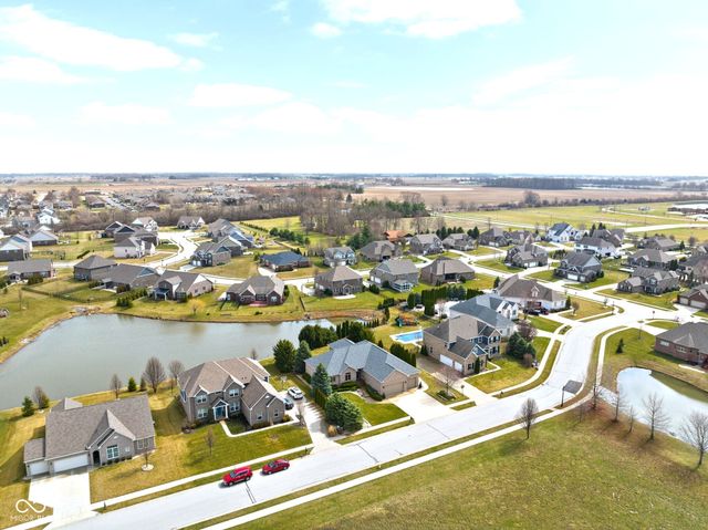 5115 Alyshia Parkway, Bargersville, IN 46106