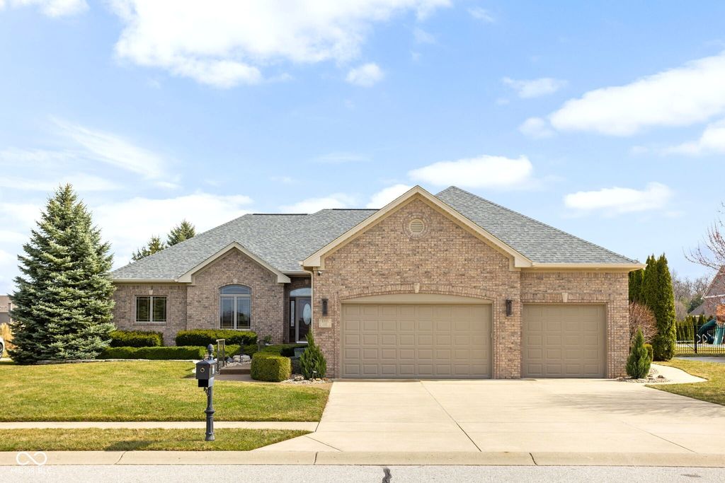 5115 Alyshia Parkway, Bargersville, IN 46106