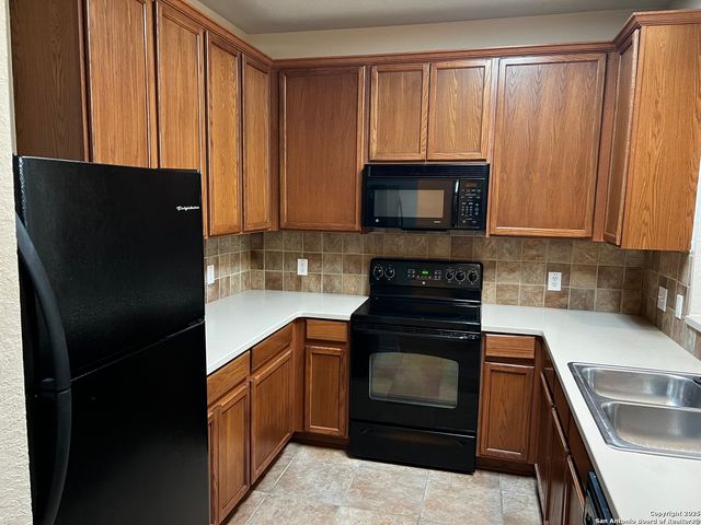 2543 GRAYSON CIRCLE, San Antonio, TX 78232