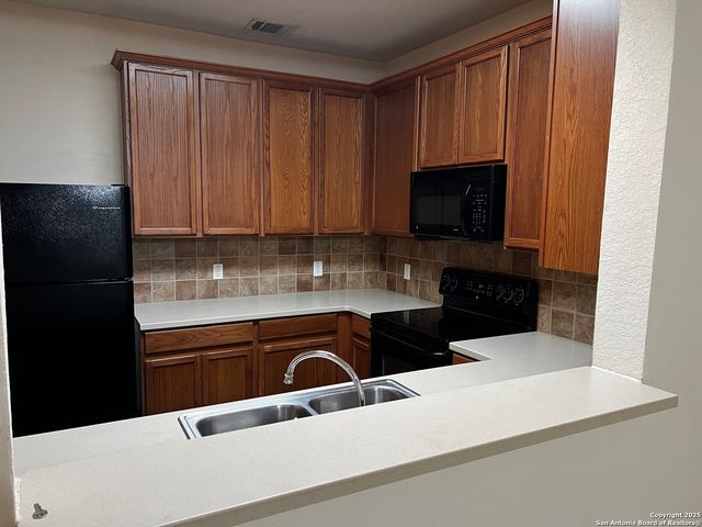2543 GRAYSON CIRCLE, San Antonio, TX 78232