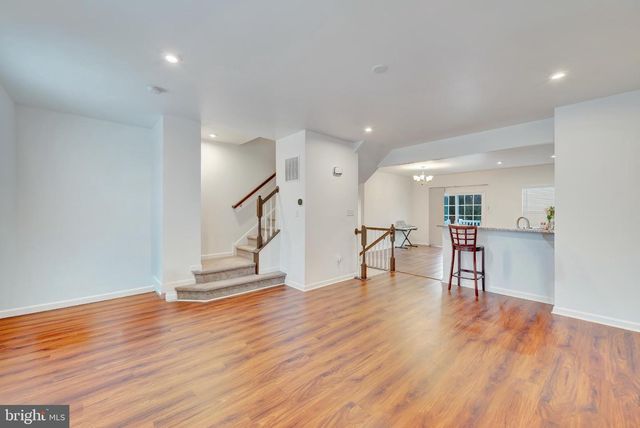 20 FARM FIELD LN, Sicklerville, NJ 08081