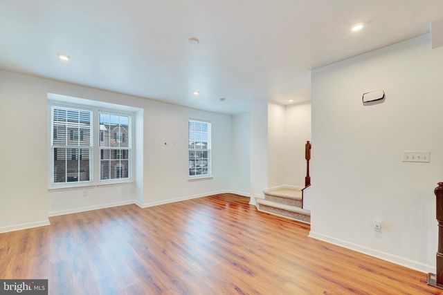 20 FARM FIELD LN, Sicklerville, NJ 08081