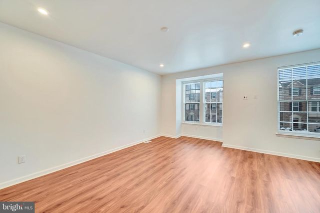 20 FARM FIELD LN, Sicklerville, NJ 08081