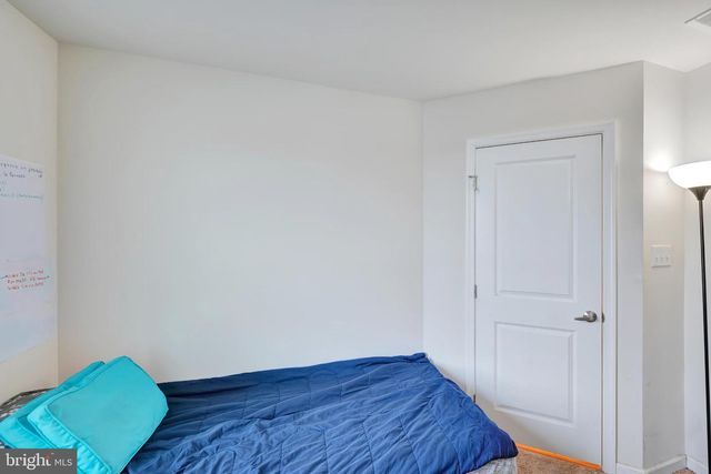 20 FARM FIELD LN, Sicklerville, NJ 08081