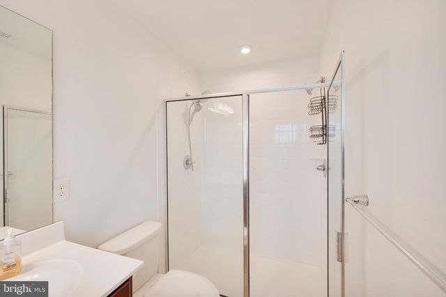 20 FARM FIELD LN, Sicklerville, NJ 08081