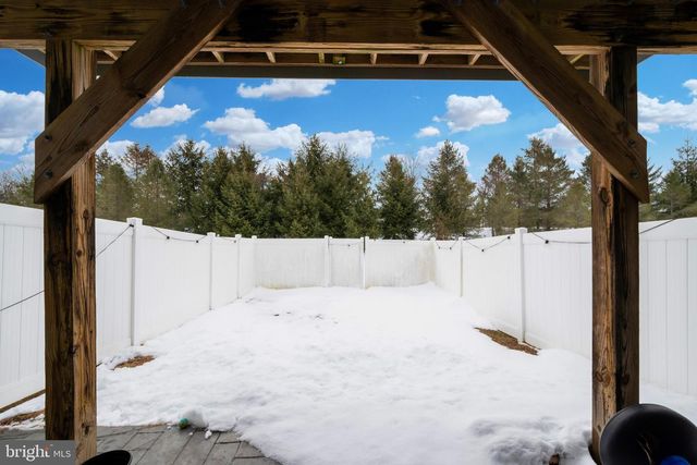 20 FARM FIELD LN, Sicklerville, NJ 08081