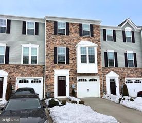 20 FARM FIELD LN, Sicklerville, NJ 08081