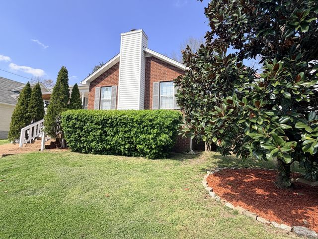 4445 Winton Dr, Antioch, TN 37013