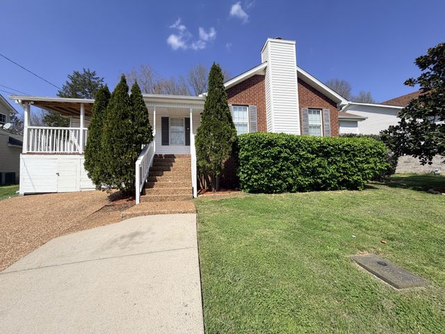 4445 Winton Dr, Antioch, TN 37013