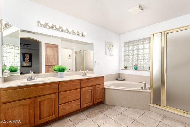 10843 E KILAREA Avenue, Mesa, AZ 85209