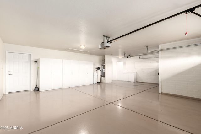 10843 E KILAREA Avenue, Mesa, AZ 85209