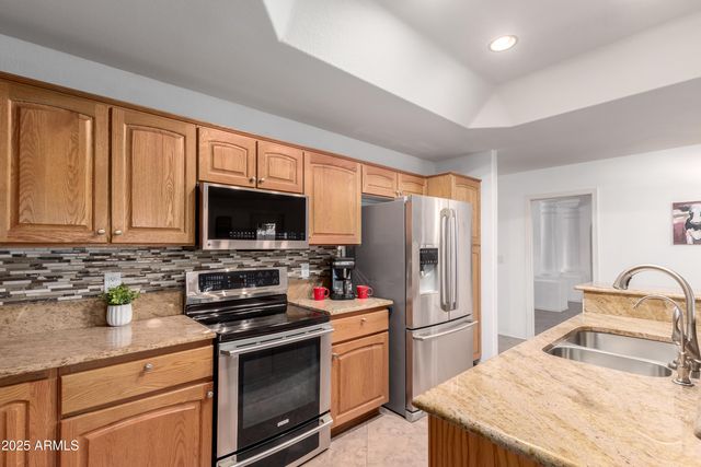 10843 E KILAREA Avenue, Mesa, AZ 85209