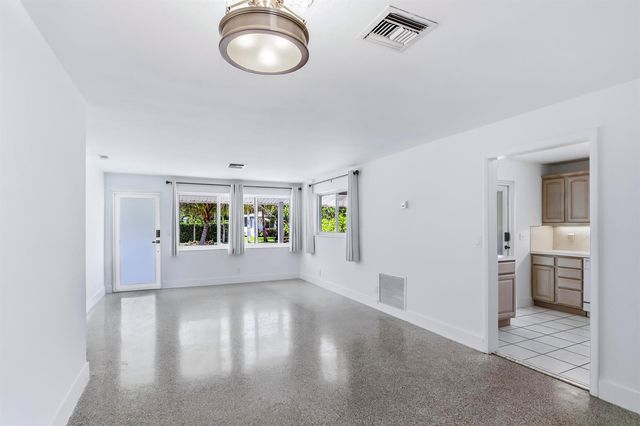 106 Auburn Drive, Lake Worth, FL 33460