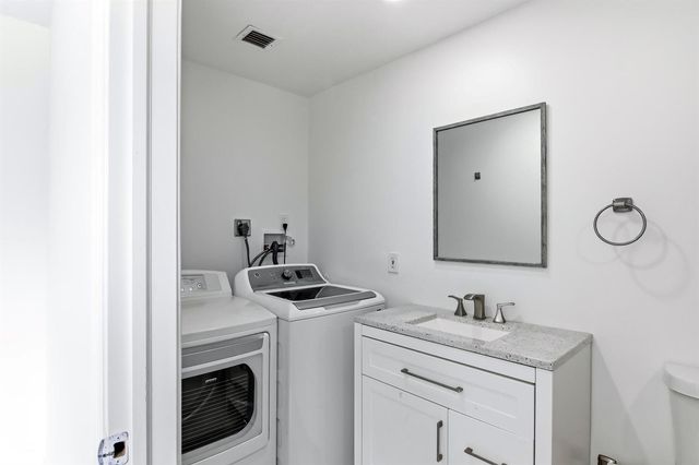 106 Auburn Drive, Lake Worth, FL 33460