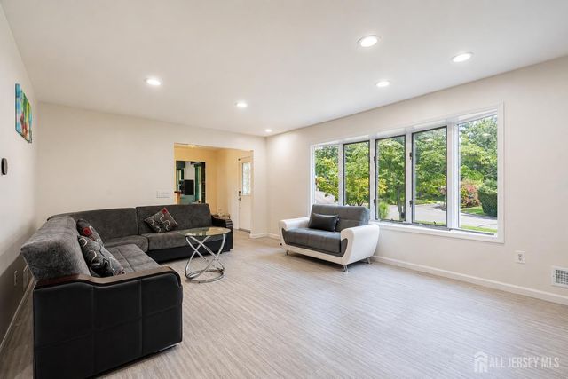 3272 Evergreen Lane, South Plainfield, NJ 07080