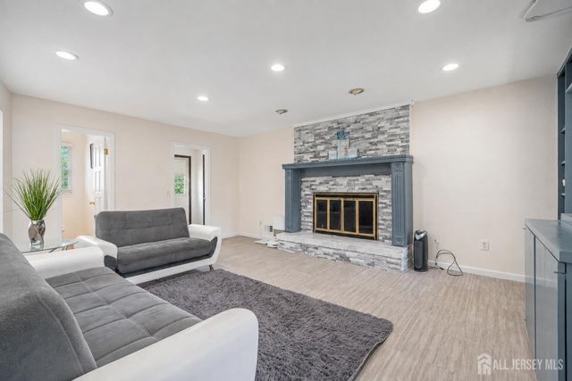 3272 Evergreen Lane, South Plainfield, NJ 07080